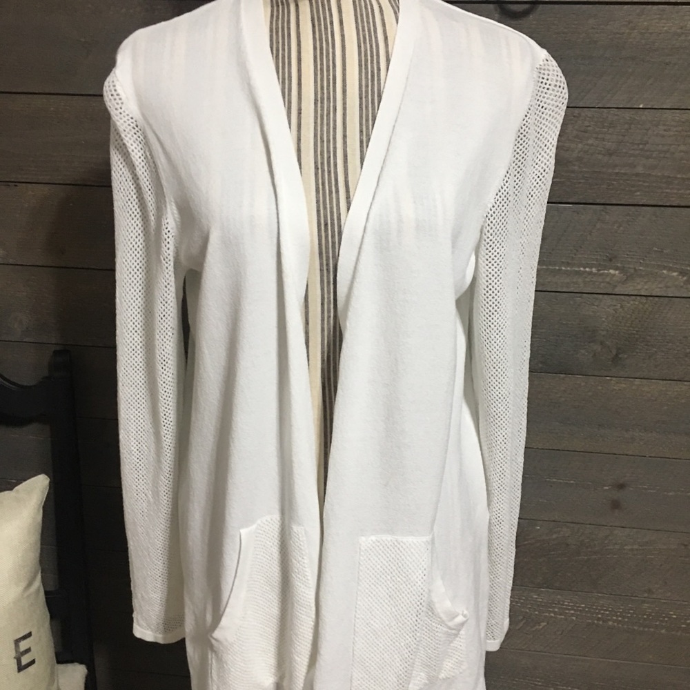 Beautiful jones New York ladies cardigan